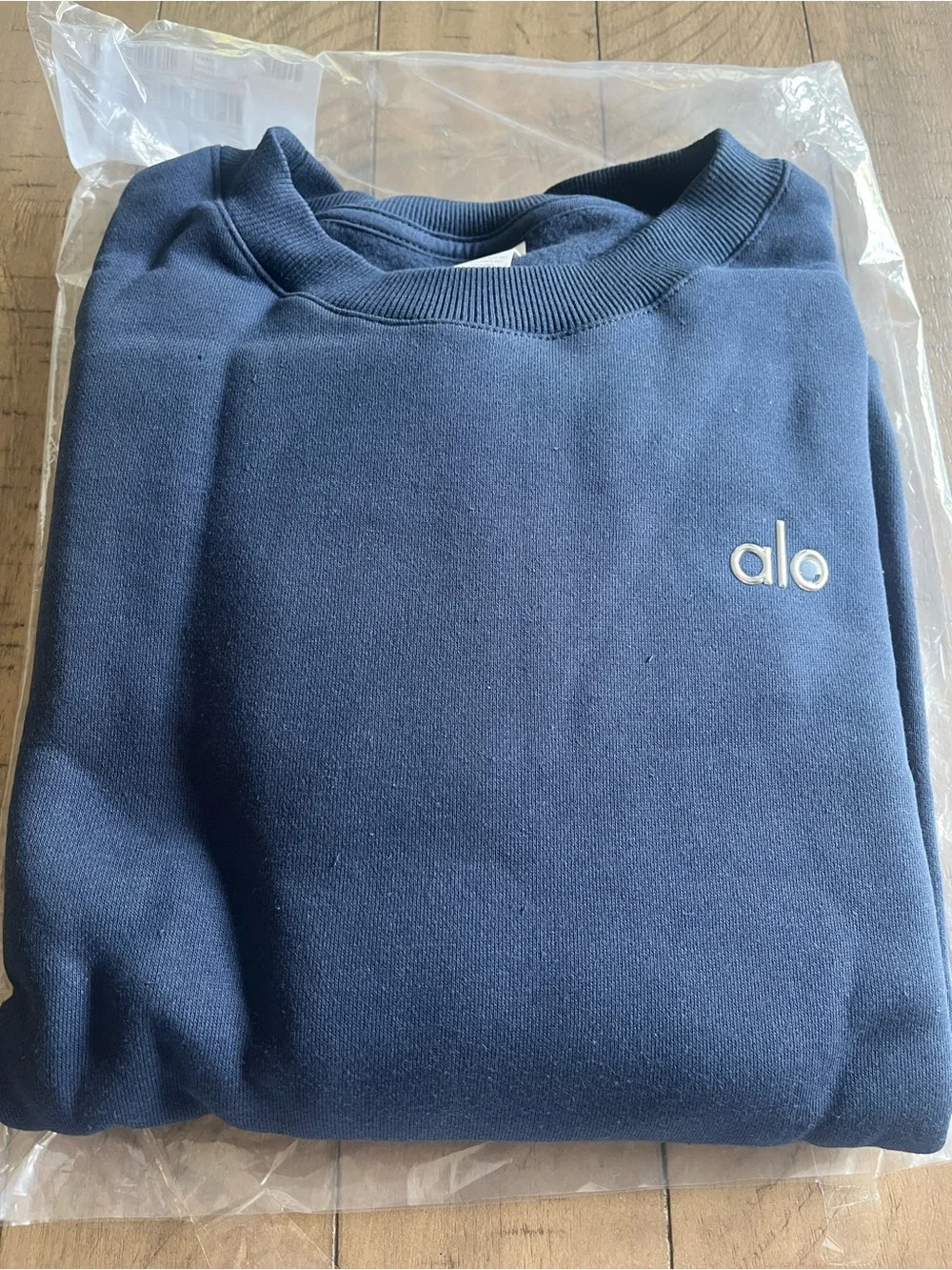 Alo Yoga Accolade Crew Neck Pullover. Navy. Size L NWT